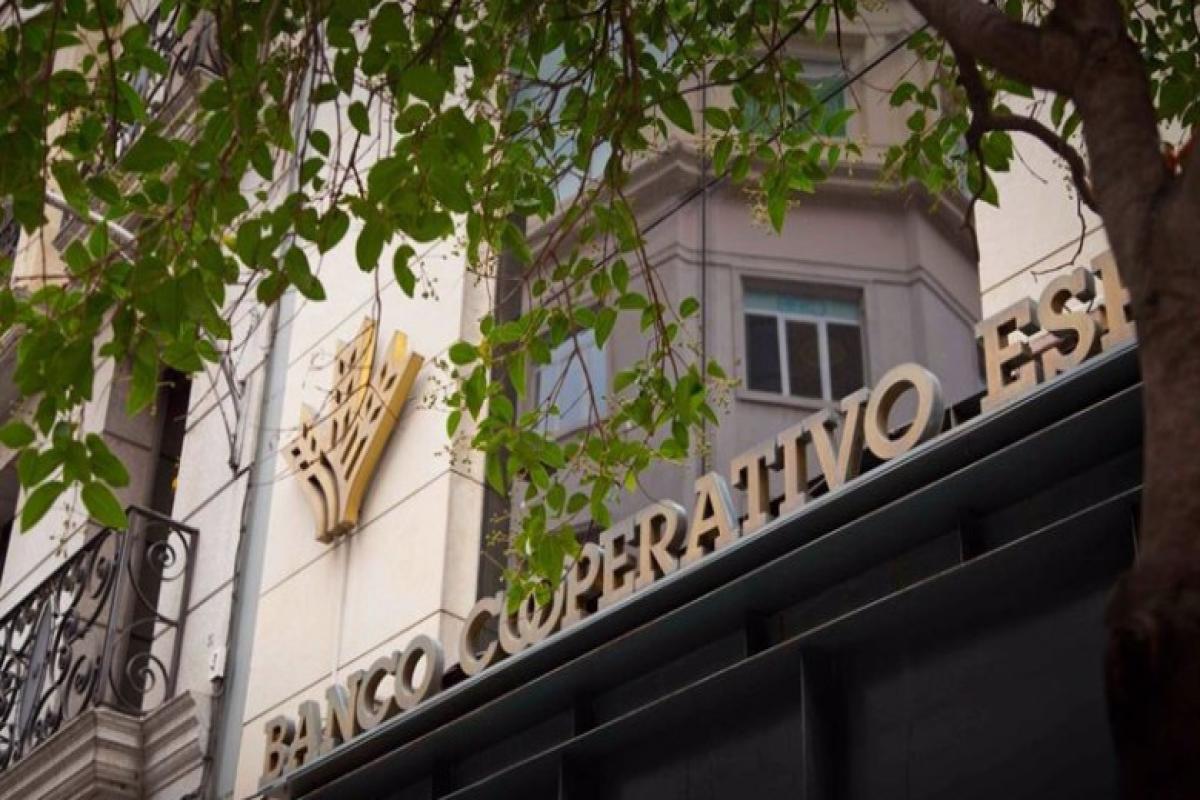 Gescooperativo rep a París el premi Fundclass a la millor Gestora Espanyola Gescooperativo rep a París el premi Fundclass a la millor Gestora Espanyola