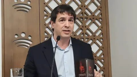 El director del conservatorio de Badajoz admite "rumores" sobre la contratación del hermano de Sánchez antes de la convocatoria El director del conservatorio de Badajoz admite "rumores" sobre la contratación del hermano de Sánchez antes de la convocatoria