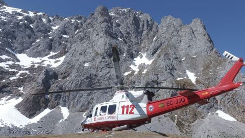 Rescate del 112 Cantabria tras el fallecimiento de los montañeros en Picos de Europa