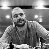 Pedro Salinas Robles, compositor requenense afincado en la Vila Joiosa. Pedro Salinas Robles, compositor requenense afincado en la Vila Joiosa.