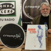 Alfredo Conde en la librería Cronopios de Pontevedra
