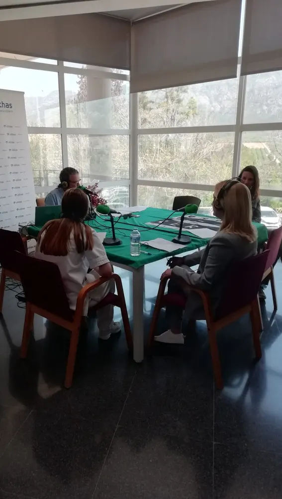 Un momento del programa desde Vithas Aguas Vivas Un momento del programa desde Vithas Aguas Vivas