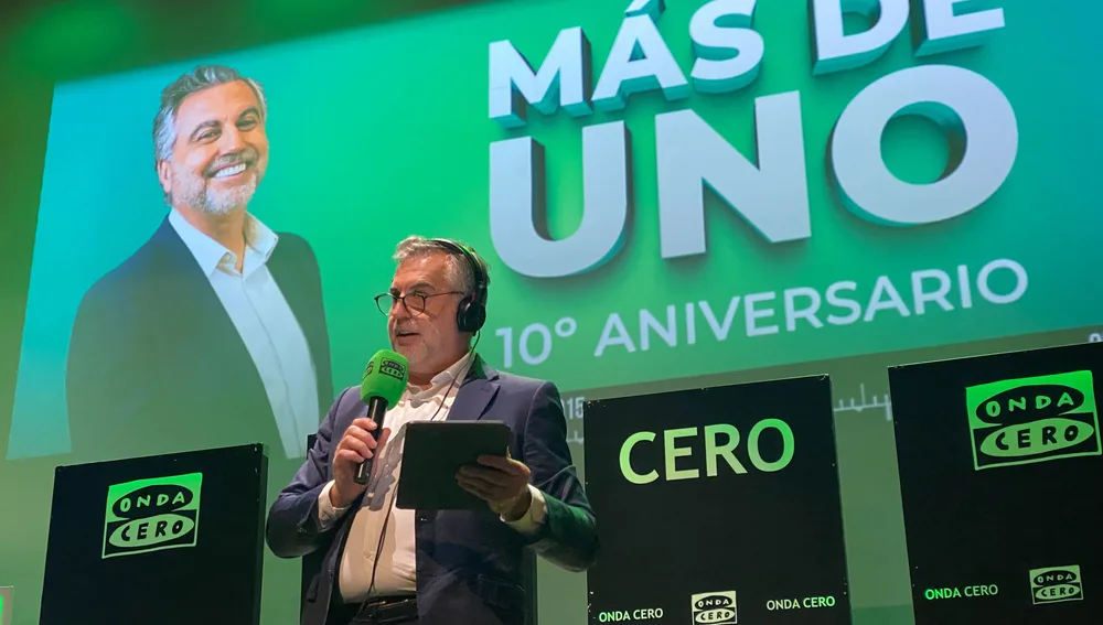 Carlos Alsina en el Teatro Pavón por el 10º aniversario de 'Más de Uno' Carlos Alsina en el Teatro Pavón por el 10º aniversario de 'Más de Uno'