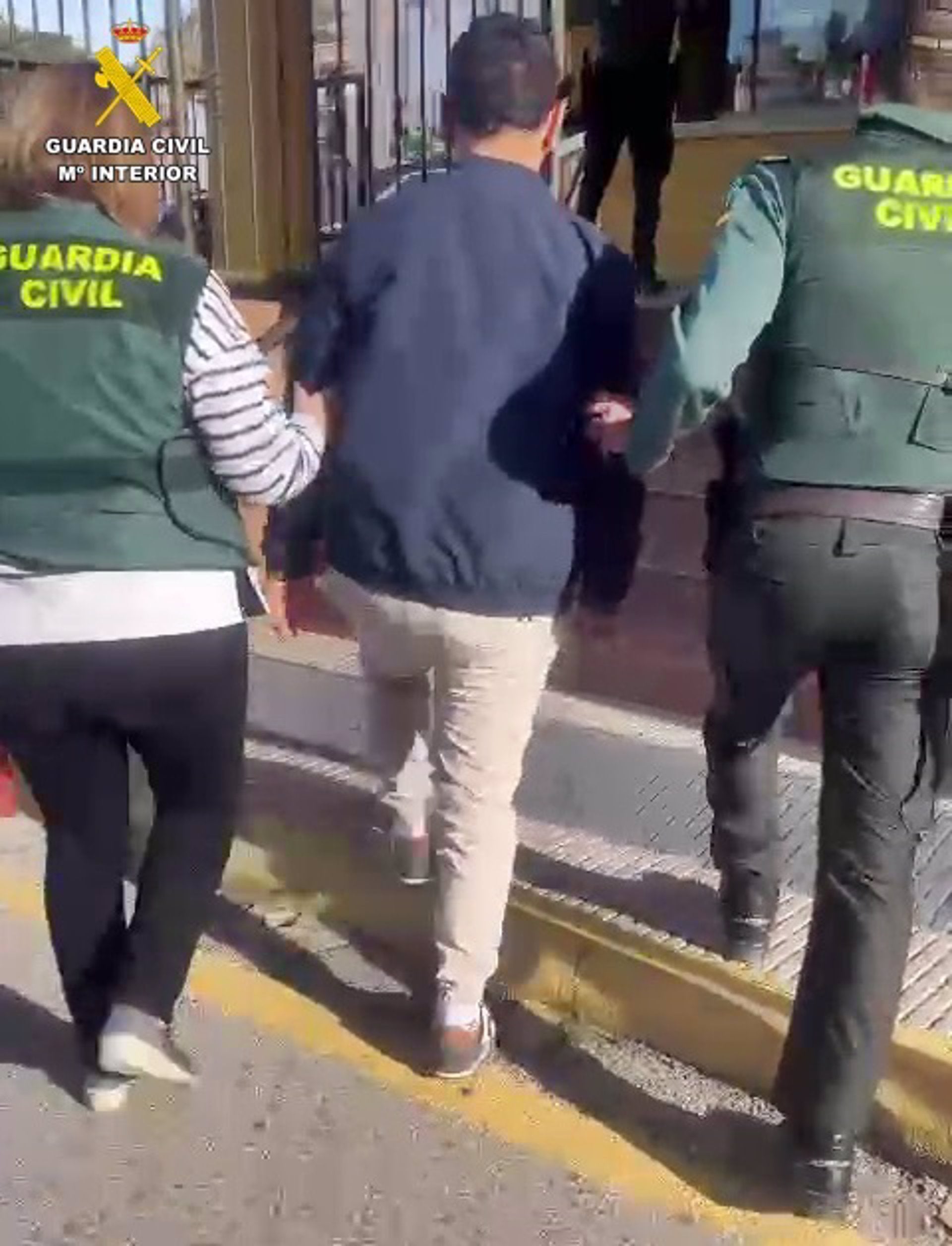 Dos detenidos en Ciudad Real y Murcia por compartir videos sexuales con una menor de edad de Badajoz Dos detenidos en Ciudad Real y Murcia por compartir videos sexuales con una menor de edad de Badajoz
