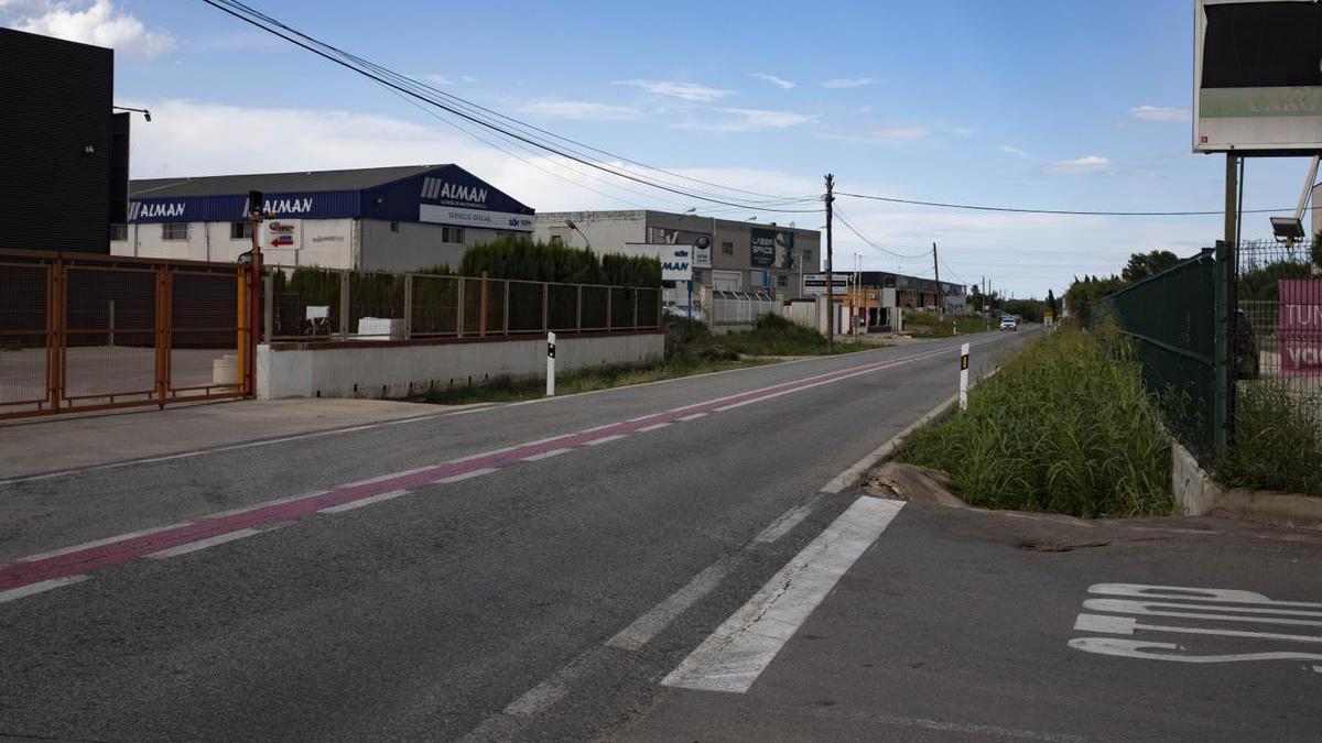 Alzira impulsa el desarrollo del polígono industrial de la Carretera de Albalat tras décadas de paralización Alzira impulsa el desarrollo del polígono industrial de la Carretera de Albalat tras décadas de paralización