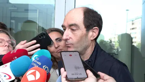 El director de uno de los Conservatorios de Badajoz confirma que "había rumores" sobre la contratación de David Sánchez El director de uno de los Conservatorios de Badajoz confirma que "había rumores" sobre la contratación de David Sánchez