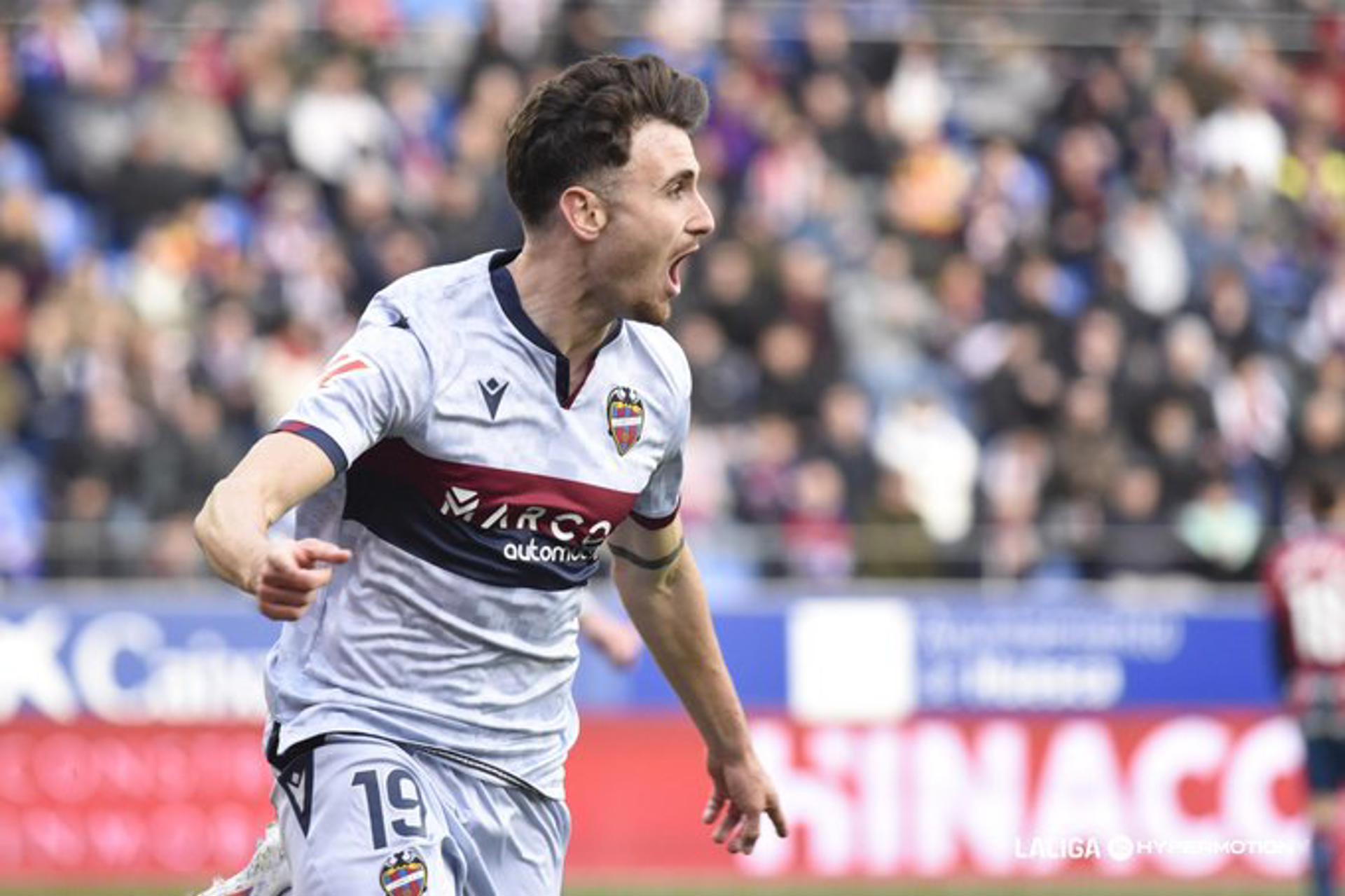 El Levante exprime el tiempo de prolongación con ocho goles tras el minuto 90 El Levante exprime el tiempo de prolongación con ocho goles tras el minuto 90