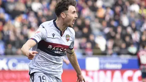 El Levante exprime el tiempo de prolongación con ocho goles tras el minuto 90 El Levante exprime el tiempo de prolongación con ocho goles tras el minuto 90