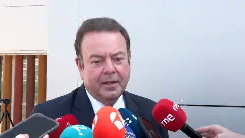 El abogado del hermano de Pedro Sánchez destaca que los testigos han defendido que no hay rastro de "ilegalidad" El abogado del hermano de Pedro Sánchez destaca que los testigos han defendido que no hay rastro de "ilegalidad"