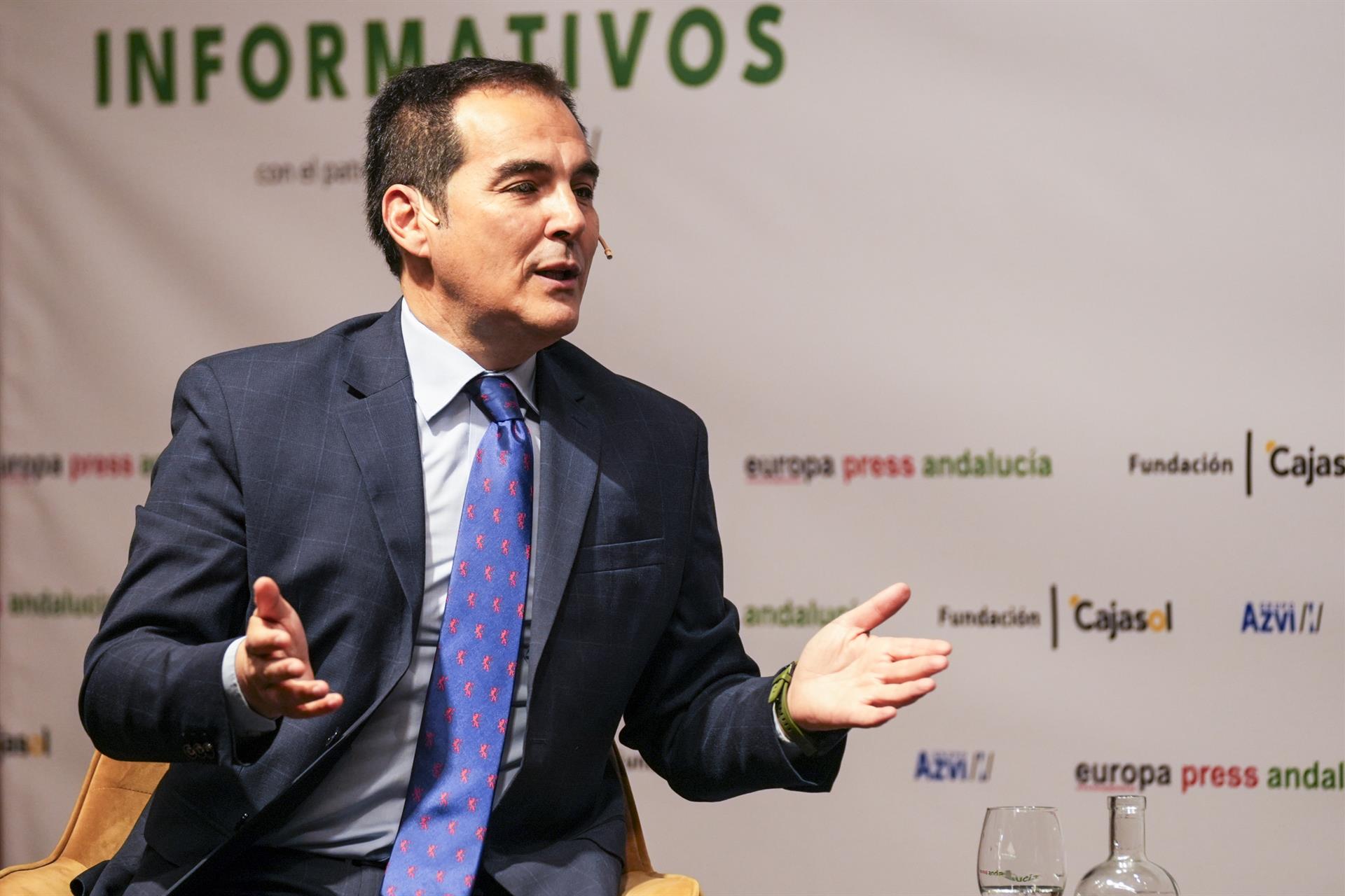 La Junta recurre al TC el reparto de menores para "defender" la "independencia y la igualdad de trato" entre territorios La Junta recurre al TC el reparto de menores para "defender" la "independencia y la igualdad de trato" entre territorios