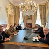 Dos informantes del Concello "enseñarán" a pie de calle a depositar las basuras para eliminar los 'puntos negros' de abandono de residuos