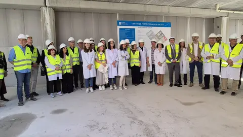 El Centro de Protonterapia de Galicia concluye el búnker que recibirá después del verano el equipo de tratamiento más avanzado contra el cáncer El Centro de Protonterapia de Galicia concluye el búnker que recibirá después del verano el equipo de tratamiento más avanzado contra el cáncer