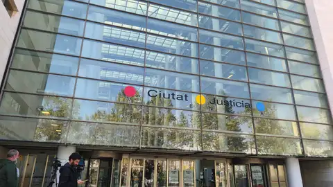 Los testigos sobre lo sucedido el día de la DANA siguen pasando por la Ciudad de la Justicia de valència CIUDAD JUSTICIA VALENCIA