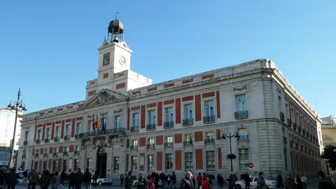 La Comunidad de Madrid aprueba su oferta de empleo público para 2025: el 85 % de las plazas estarán destinadas a sanidad y educación Sede de la Comunidad de Madrid