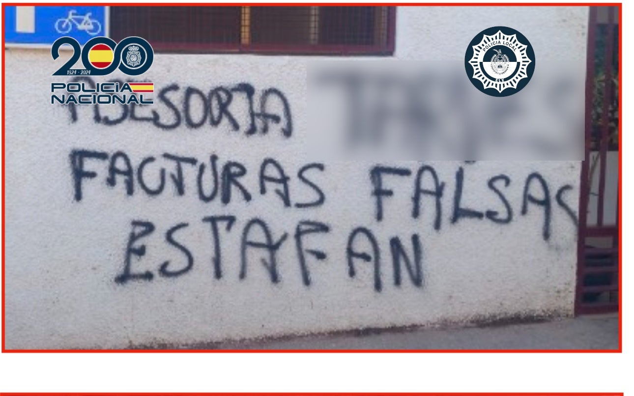 Detenido en Elche un hombre por realizar pintadas contra una asesoría Detenido en Elche un hombre por realizar pintadas contra una asesoría