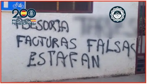 Una de las pintadas que se atribuye al detenido en Elche. Una de las pintadas que se atribuye al detenido en Elche.