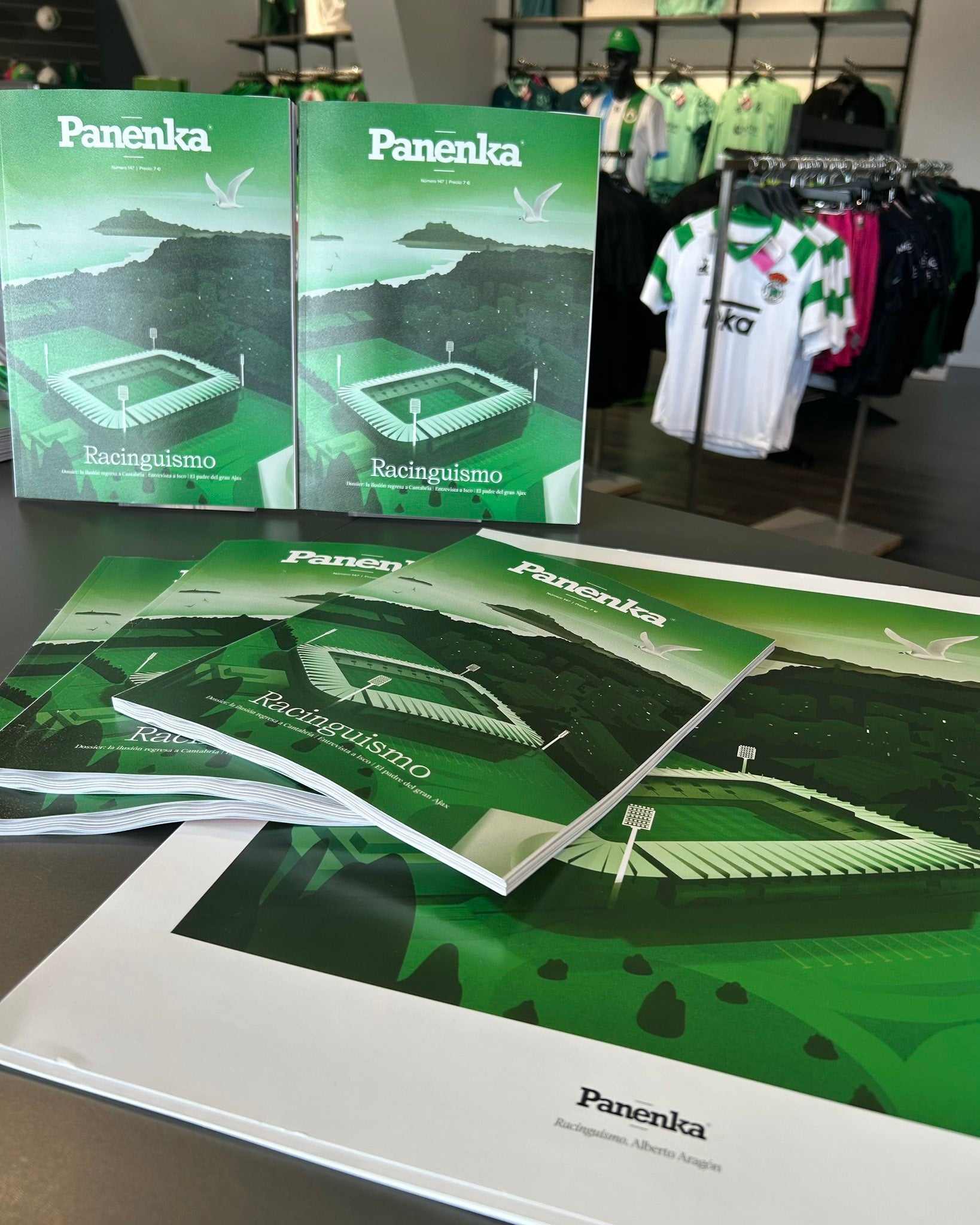 La revista Panenka dedica su último número al Racing La revista Panenka dedica su último número al Racing