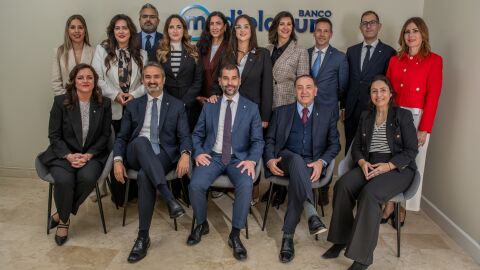 Jaime Garc&iacute;a, Responsable de Banco Mediolanu y su equipom en Zona Sur