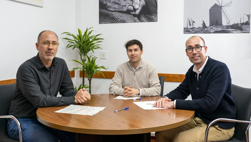 Oscar Portas ha firmado varios convenios con clubes deportivos Oscar Portas ha firmado varios convenios con clubes deportivos