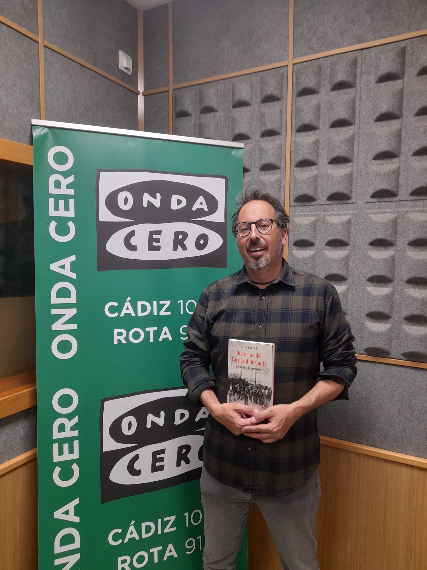 El 2 de 'Salitre': el café 'a la gaditana' de Más de Uno Bahía de Cádiz para conversar sobre cultura...y lo que surja El 2 de 'Salitre': el café 'a la gaditana' de Más de Uno Bahía de Cádiz para conversar sobre cultura...y lo que surja