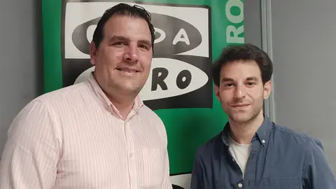 Valdilecha ultima los preparativos de la 28ª edición de su Pasión Viviente José Javier López y Aitor Carrasco, alcalde y edil de Cultura, respectivamente, de Valdilecha