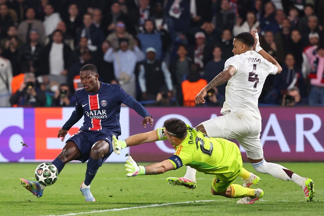 El PSG doblega al Aston Villa y apunta a semifinales El PSG doblega al Aston Villa y apunta a semifinales