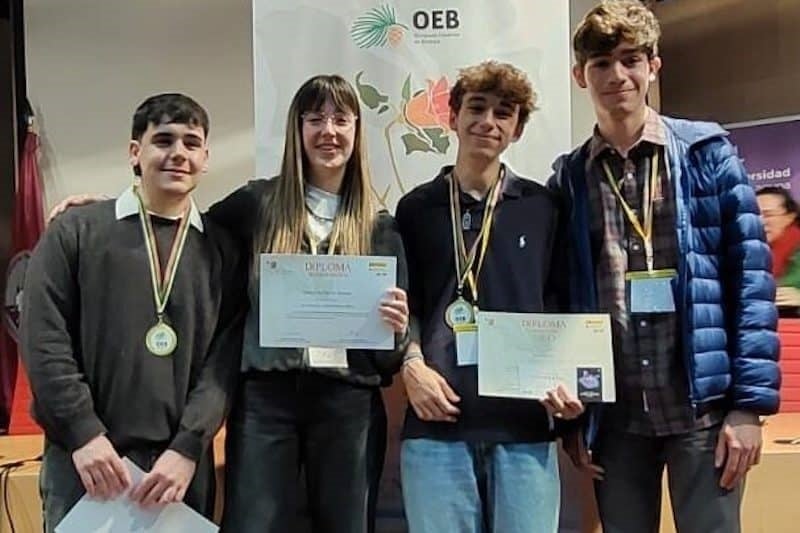 Un estudiante madrileño gana las olimpiadas de Biología y pone rumbo al Mundial: "Estoy muy ilusionado" Un estudiante madrileño gana las olimpiadas de Biología y pone rumbo al Mundial: "Estoy muy ilusionado"