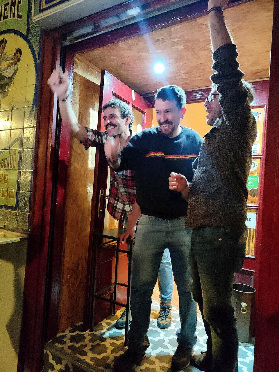 Pablo Iglesias pide dinero a través de una colecta: 146.000 euros para llevar su taberna Garibaldi a un local más grande Pablo Iglesias pide dinero a través de una colecta: 146.000 euros para llevar su taberna Garibaldi a un local más grande