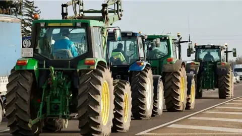 Una tractorada protestará en la zona norte de Granada por la ausencia de ayudas por la sequía Una tractorada protestará en la zona norte de Granada por la ausencia de ayudas por la sequía