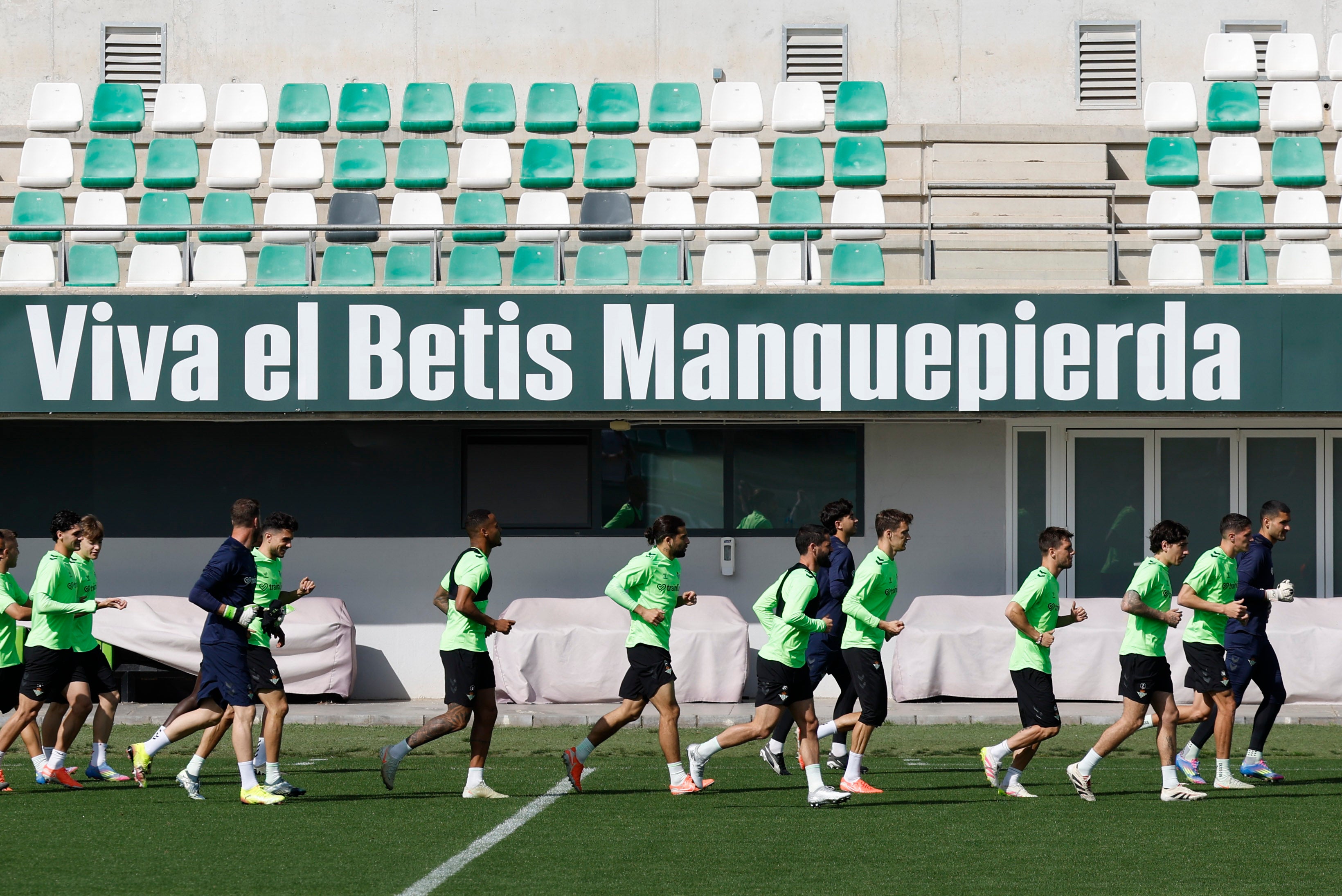 Betis-Jagiellonia: cita en Helíópolis para pasar el corte histórico Betis-Jagiellonia: cita en Helíópolis para pasar el corte histórico