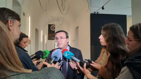 Gallardo muestra sorpresa por la "inacción" de Guardiola ante los aranceles de Trump que "afectan y mucho" a la región Gallardo muestra sorpresa por la "inacción" de Guardiola ante los aranceles de Trump que "afectan y mucho" a la región