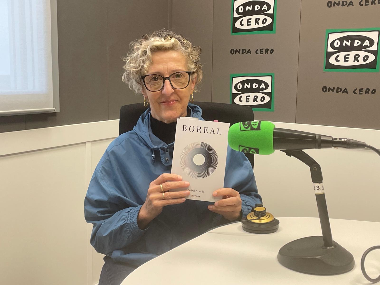 La escritora Isabel Pérez Aranda presenta el 10 de abril en Benidorm su nuevo libro La escritora Isabel Pérez Aranda presenta el 10 de abril en Benidorm su nuevo libro