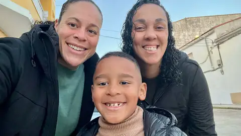 Flavia Lima y Janine Sandell dejan el Extremadura Arroyo tras cinco campañas Flavia Lima y Janine Sandell dejan el Extremadura Arroyo tras cinco campañas