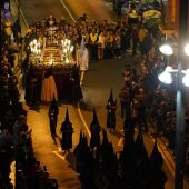 Cerca de 800 cofrades participan este lunes en la tradicional procesión del Nazareno de Bilbao