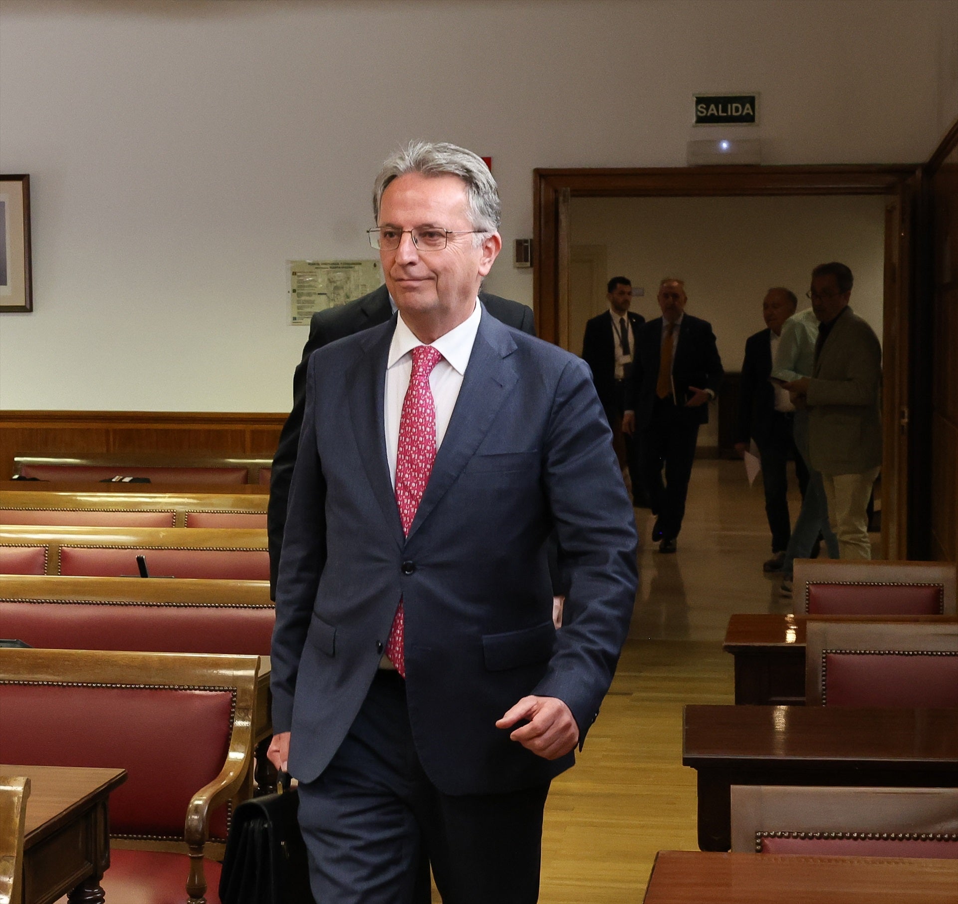 Jéssica no sería el único 'enchufe': un mail del director de Tragsatec destapa otro caso Jéssica no sería el único 'enchufe': un mail del director de Tragsatec destapa otro caso