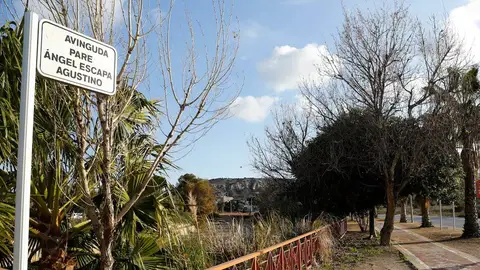 La avenida dedicada al Padre Ángel La avenida dedicada al Padre Ángel