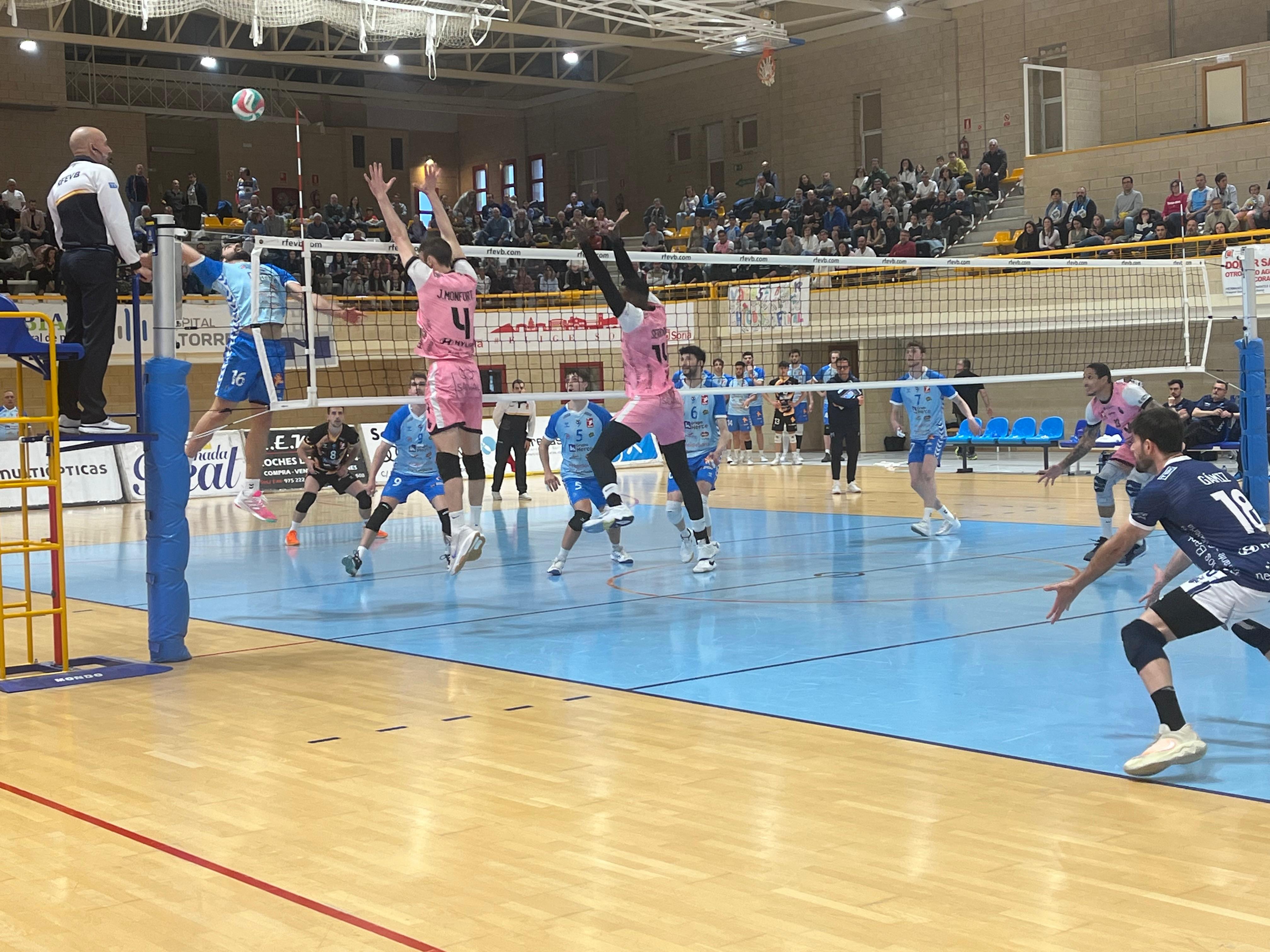 UPV Léleman Conqueridor se despide de la Superliga en semifinales UPV Léleman Conqueridor se despide de la Superliga en semifinales