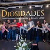 Inauguración de la muestra 'Diosidades' en la Sala de Exposiciones Vista Alegre de Torrevieja