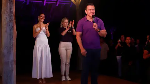 El reelecto presidente de Ecuador, Daniel Noboa, al hablar este domingo, 13 de abril, tras ganar la segunda vuelta de las elecciones presidenciales. Daniel Noboa es reelegido presidente de Ecuador para el periodo 2025-2029