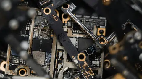 Este dispositivo que todos tiramos tiene 450 miligramos de oro de 22 quilates Este dispositivo que todos tiramos tiene 450 miligramos de oro de 22 quilates