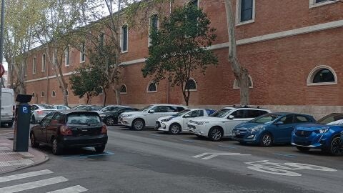 Zona de estacionamiento regulado en la calle Azucena de Alcal&aacute; de Henares