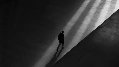 Una psicóloga revela los grandes beneficios de estar solo Una psicóloga revela los grandes beneficios de estar solo