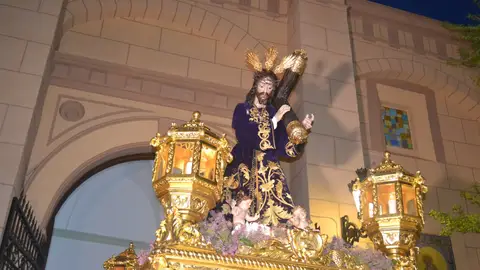 Las Descalzas y San Fernando procesionan este Martes Santo en Badajoz Las Descalzas y San Fernando procesionan este Martes Santo en Badajoz