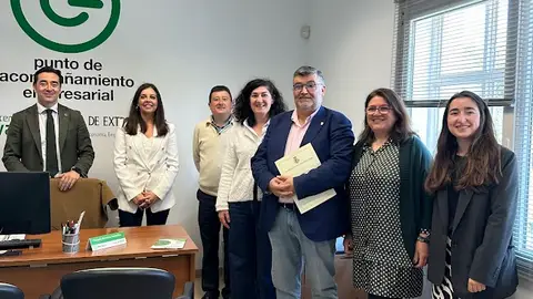 Inaugurado un nuevo Punto de Acompañamiento Empresarial (PAE) en Los Santos de Maimona Inaugurado un nuevo Punto de Acompañamiento Empresarial (PAE) en Los Santos de Maimona