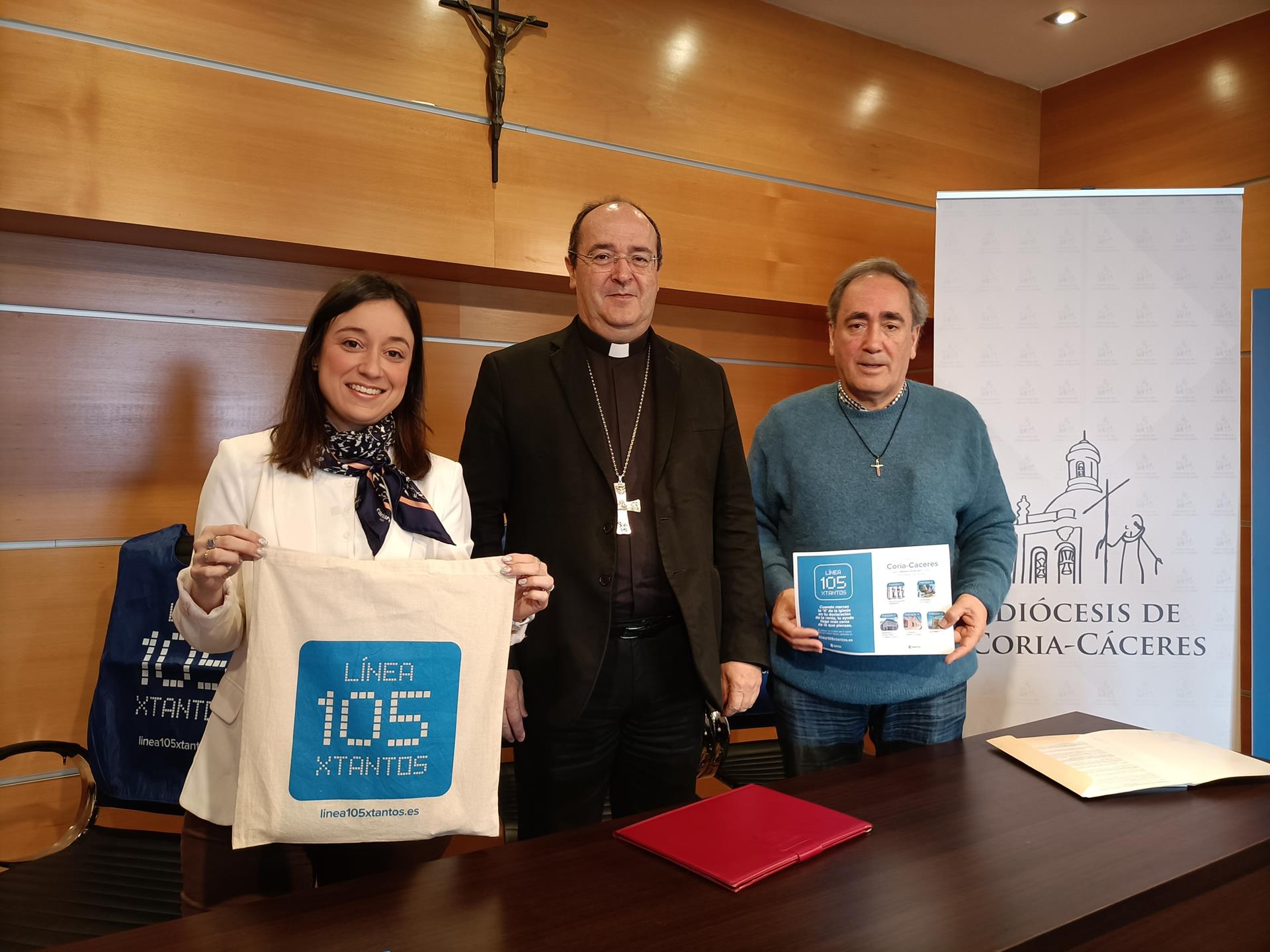 La Diócesis de Coria-Cáceres organiza un viaje en bus para dar a conocer su labor asistencial dentro de la campaña Xtantos La Diócesis de Coria-Cáceres organiza un viaje en bus para dar a conocer su labor asistencial dentro de la campaña Xtantos