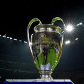 El trofeo de la Champions durante el Inter-Feyenoord en San Siro El trofeo de la Champions durante el Inter-Feyenoord en San Siro