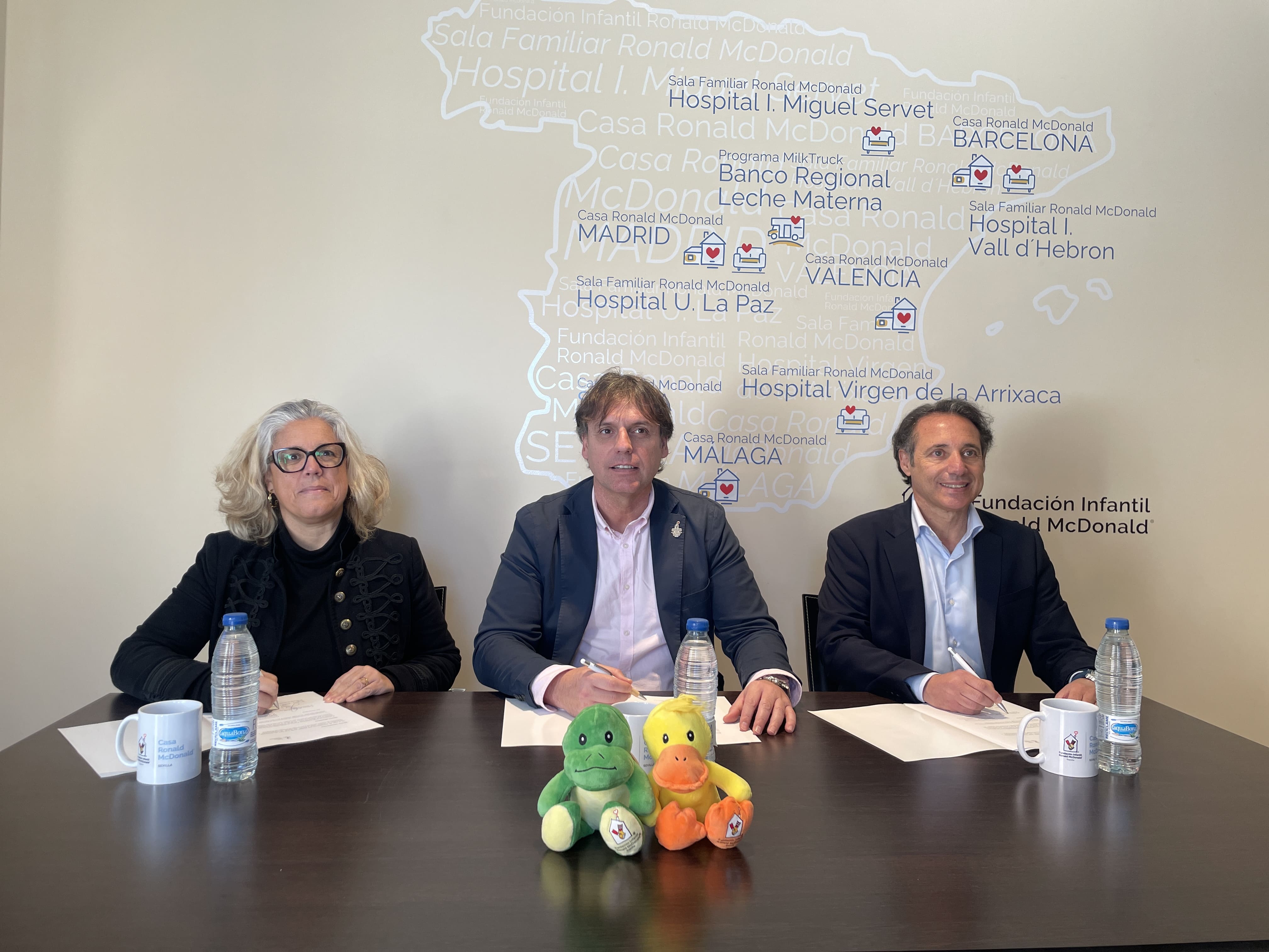 Quirónsalud firma un acuerdo con la Casa Ronald McDonald de Sevilla para la acogida de familias con niños hospitalizados Quirónsalud firma un acuerdo con la Casa Ronald McDonald de Sevilla para la acogida de familias con niños hospitalizados