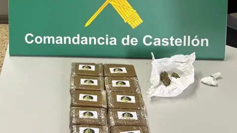 Dos detenidos en la AP-7 por tráfico de drogas Dos detenidos en la AP-7 por tráfico de drogas