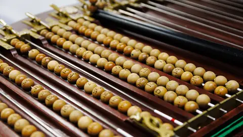 Bolas de lotería durante el ensayo del Sorteo Extraordinario de la Lotería de Navidad, en el colegio de San Ildefonso, a 11 de diciembre de 2024 Bolas de lotería durante el ensayo del Sorteo Extraordinario de la Lotería de Navidad, en el colegio de San Ildefonso, a 11 de diciembre de 2024