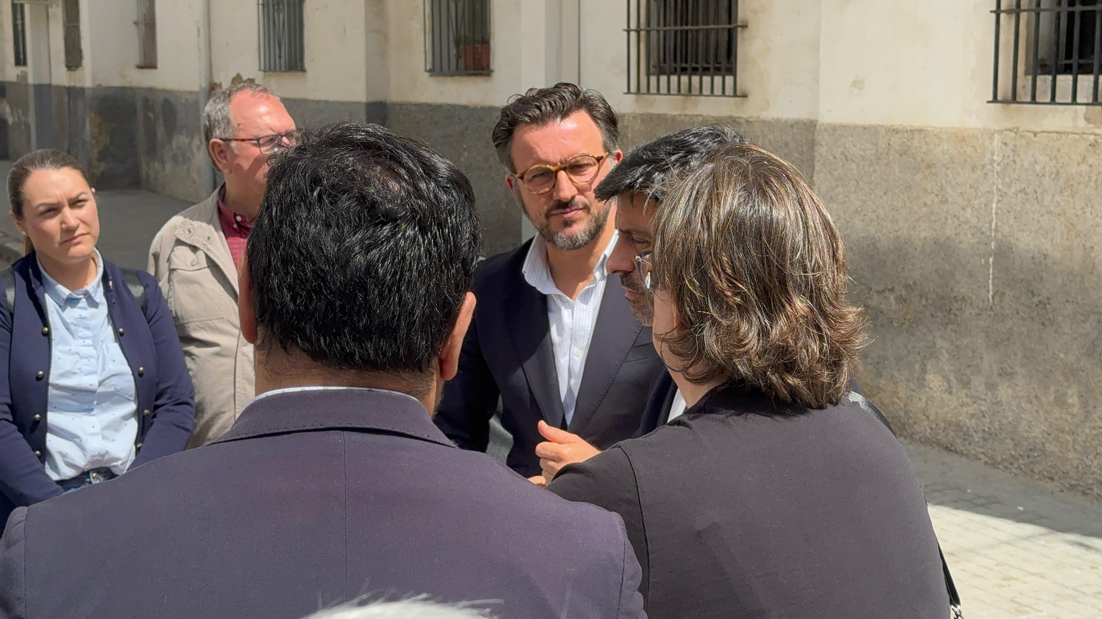 Elche: Ayuntamiento, Generalitat y Gobierno agilizarán la licitación del nuevo edificio de San Antón Elche: Ayuntamiento, Generalitat y Gobierno agilizarán la licitación del nuevo edificio de San Antón